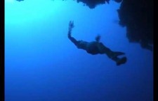 William Trubridge freedives The Arch at Blue Hole, Dahab