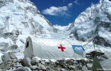 An Interview with Luanne Freer: Everest Doctor