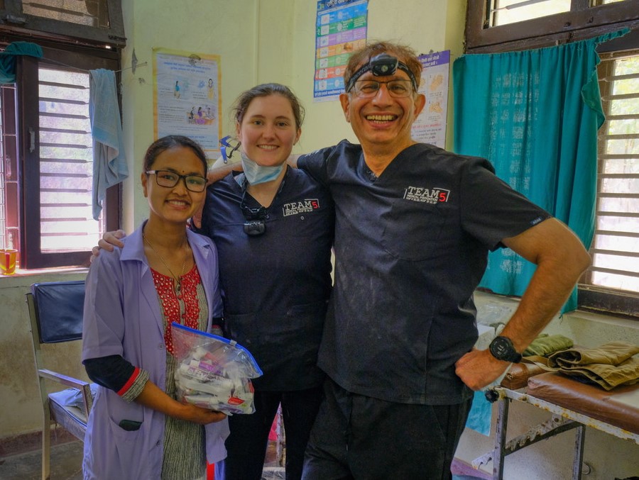 Expedition dentistry team working in Nepal